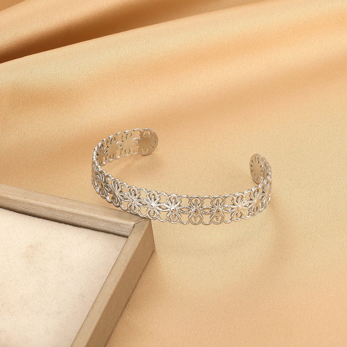 Women's Double Layer Open Gold Stainless Steel Waterproof Bracelet with Flower