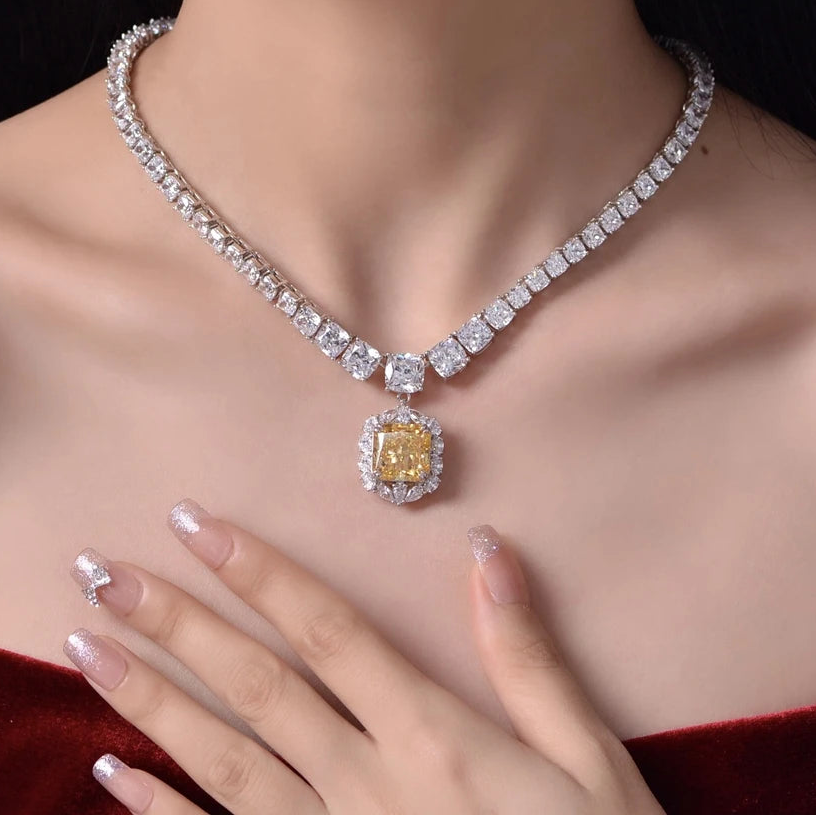 13mm Citrine Pendant Necklace with Moissanite Surround, 925 Sterling Silver (Luxury)