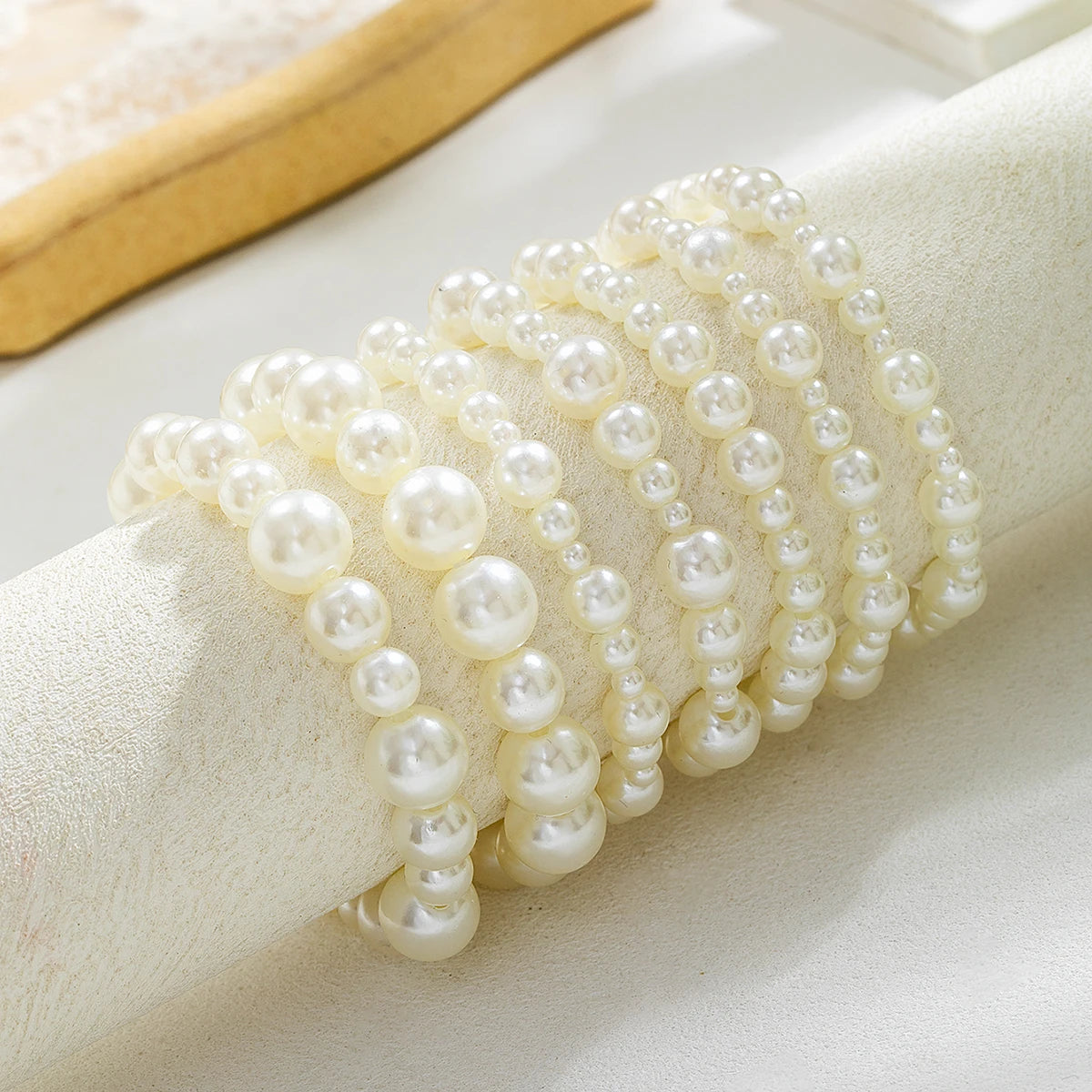 7 Pieces Simple Beige Faux Pearl Beaded Bracelet Set, Multi-Layer, Various Bead Sizes