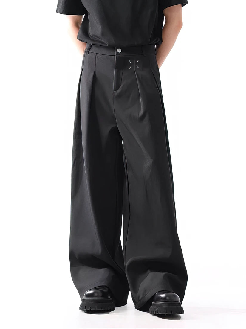 Baggy wide-leg cargo pants (Luxury Drape)