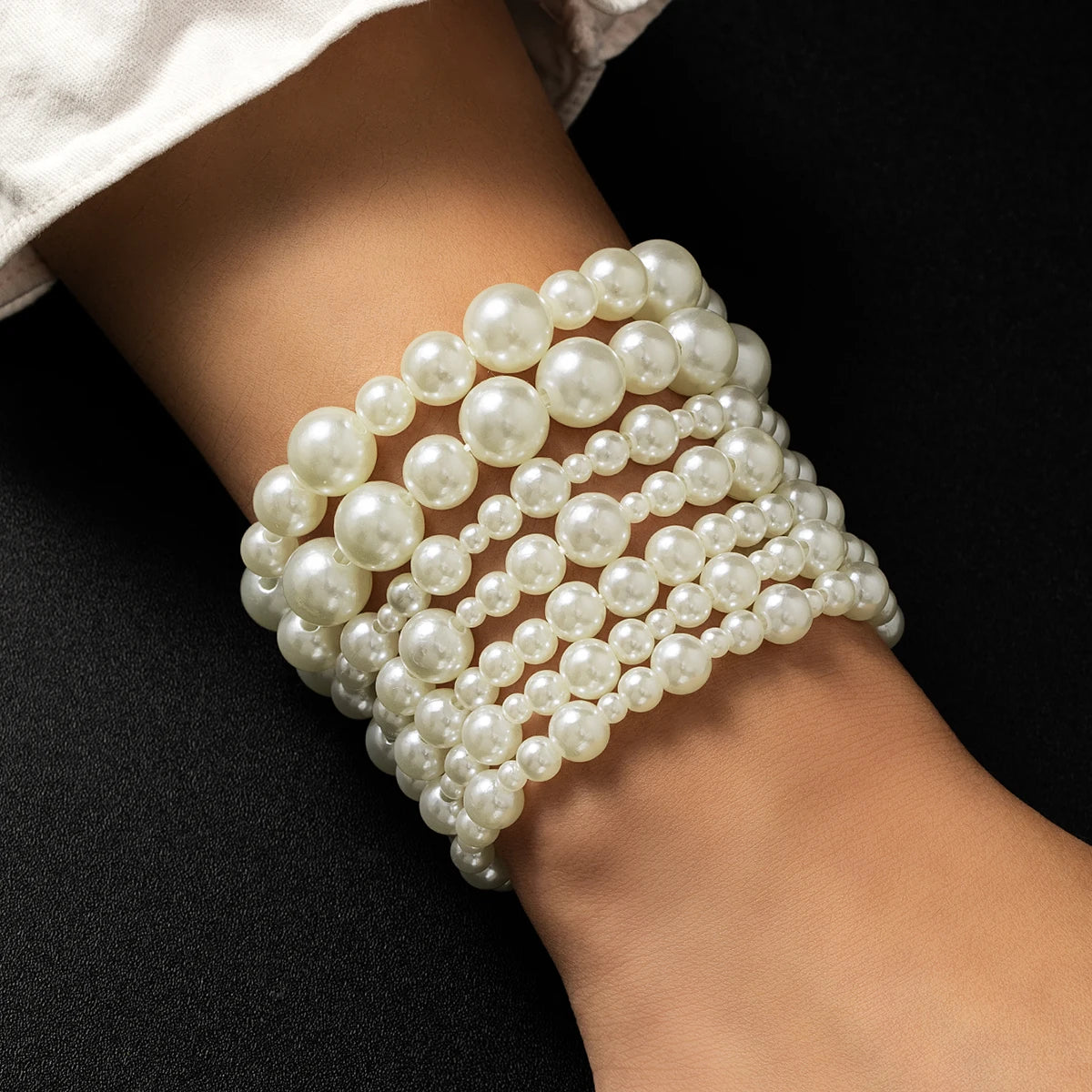 7 Pieces Simple Beige Faux Pearl Beaded Bracelet Set, Multi-Layer, Various Bead Sizes