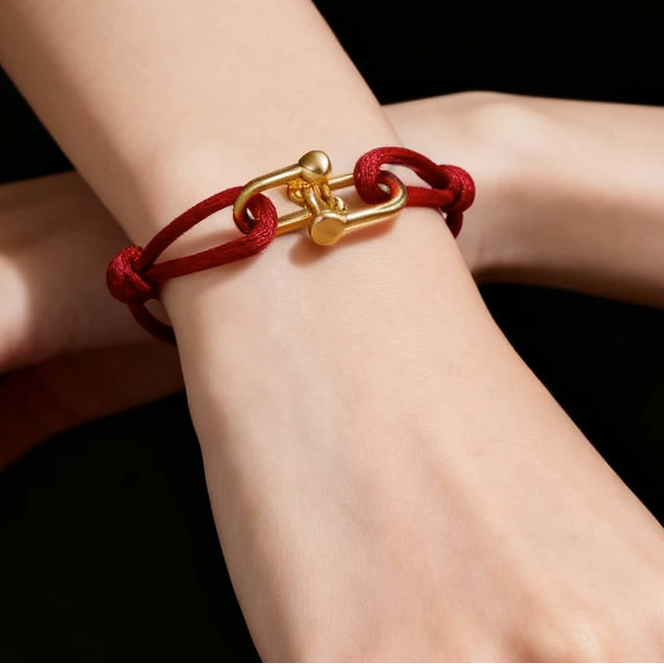 MOONLIGHT Silk Cord Bracelet with U-Shaped Pendant, Adjustable for Women (Gift)