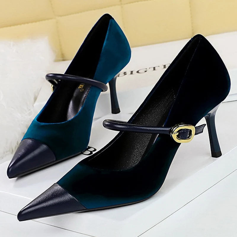 Pointed toe suede stiletto